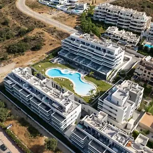 https://beautiful-2-bedroom-apartment-900-meters-from-the-beach.1costadelsol.com